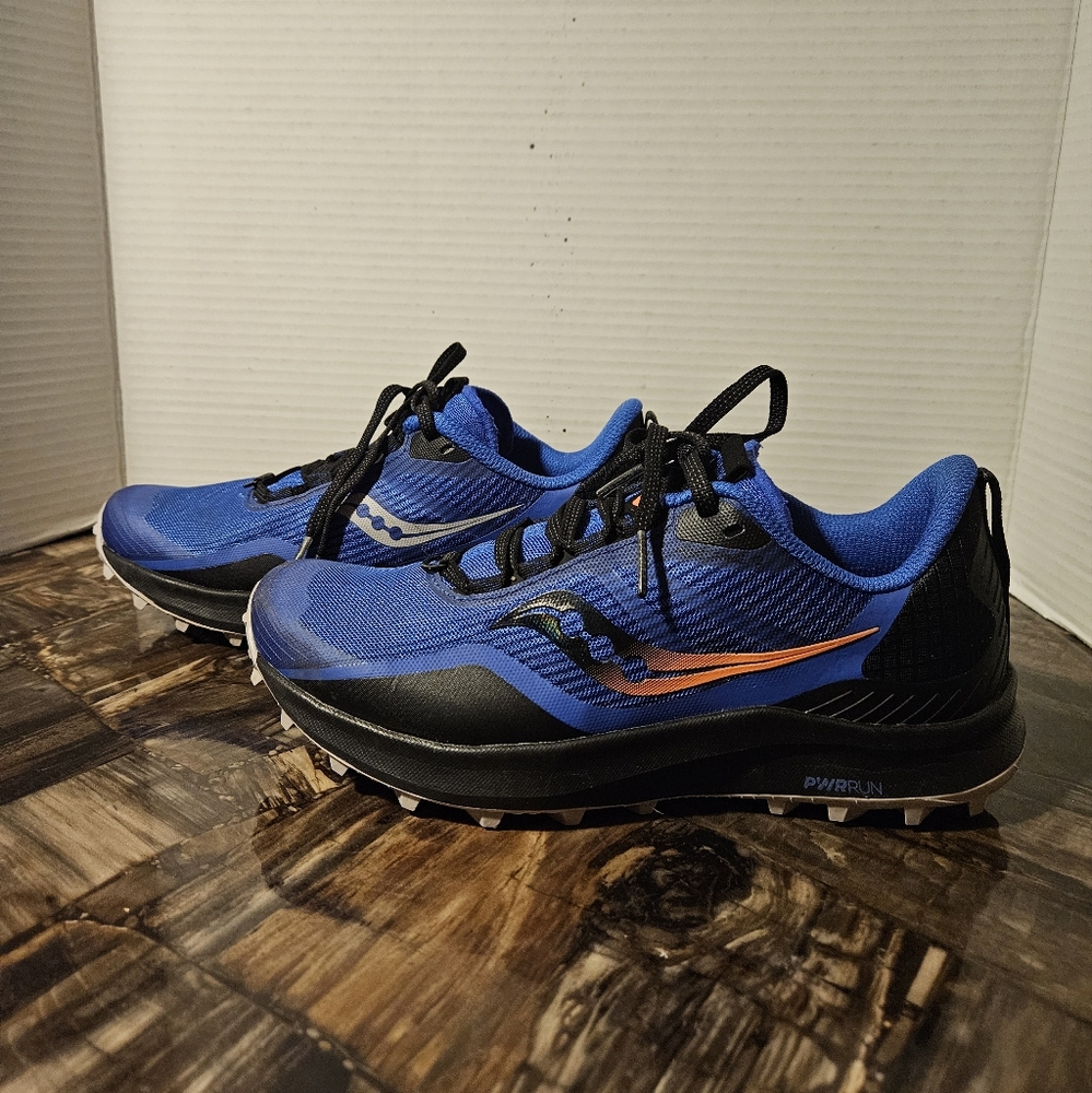 Saucony Women's Blue and Black Athletic Shoes